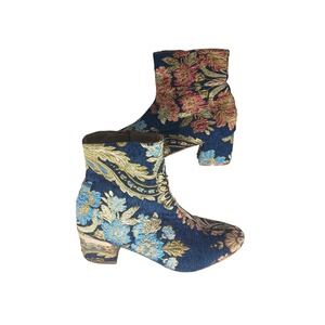 YOKI Floral Embroidered Ankle Boots Women Size 10 Block Heel Zip Up